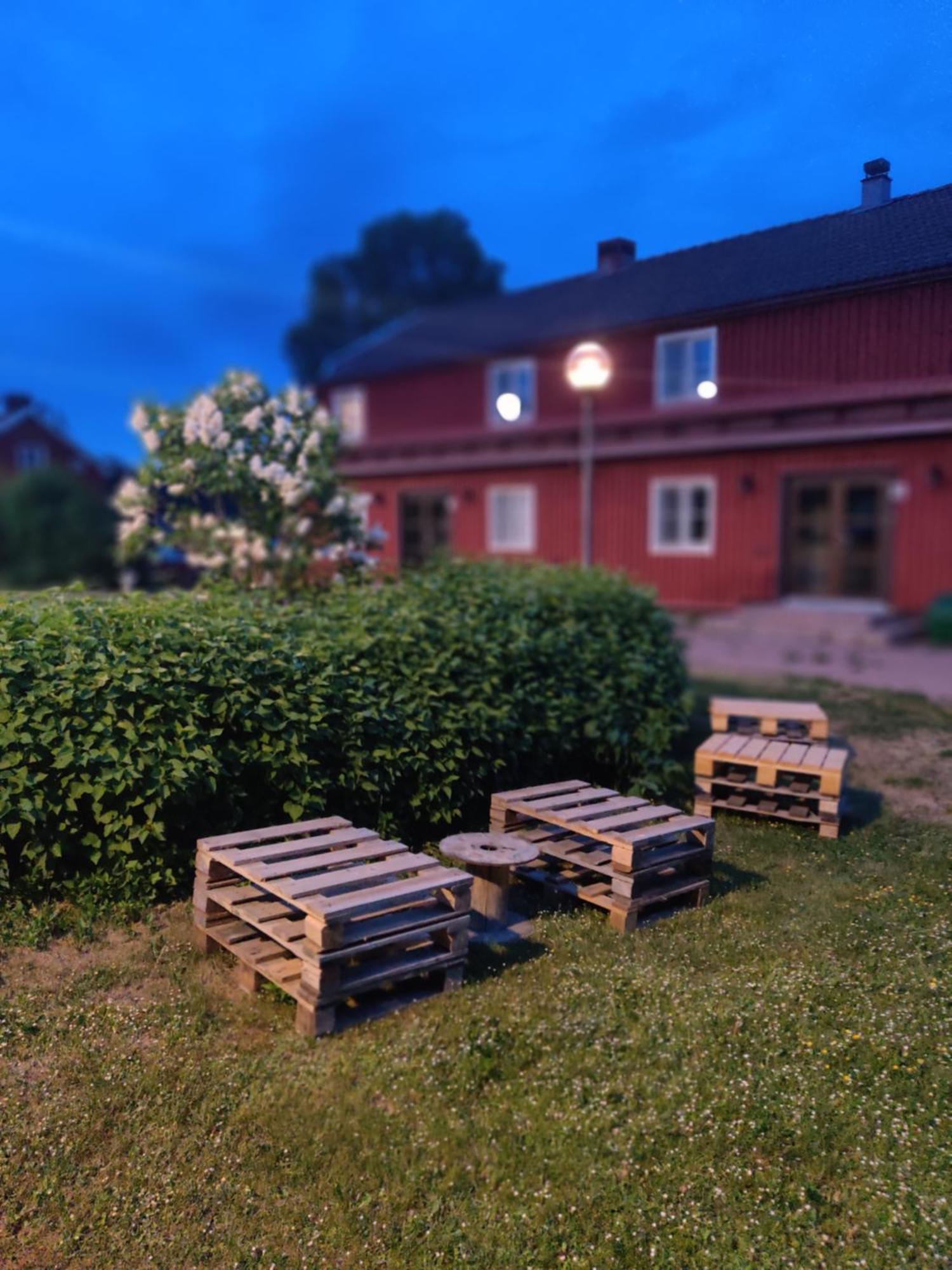 Gaesthem Jomala Gard Vandrarhem Exteriör bild