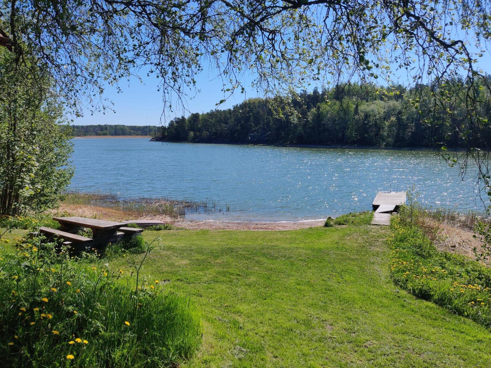 Gaesthem Jomala Gard Vandrarhem Exteriör bild